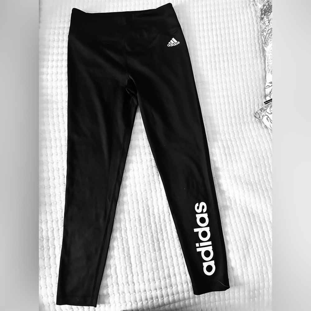 Womens ADIDAS Aeroready leggings.
